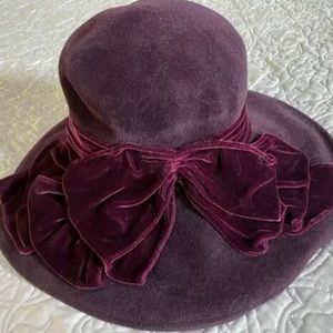 Toucan Collection New York Burgundy Hat